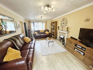 Lounge- click for photo gallery